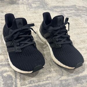 Adidas Ultra Boost (Size 7)